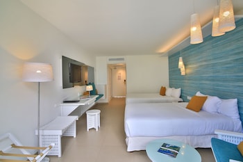 Classic Room, 2 Double Beds