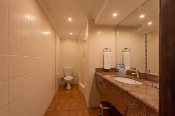 Superior Twin Room -Balcony &  Sea View
