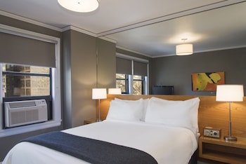 Standard Room, 1 Queen Bed (Modern Queen)