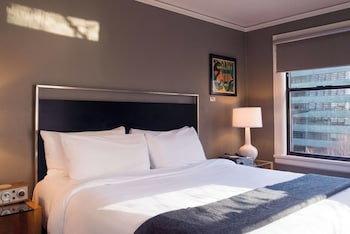 Design Room, 1 Queen Bed (Sub Pop Queen)