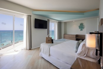 Suite, Oceanfront (Elite Club | C)