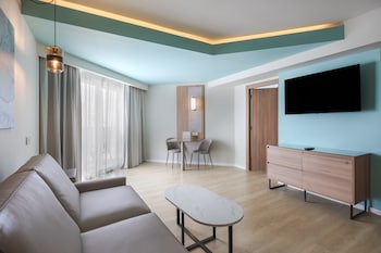 Junior Suite, Oceanfront (Elite Club | C)