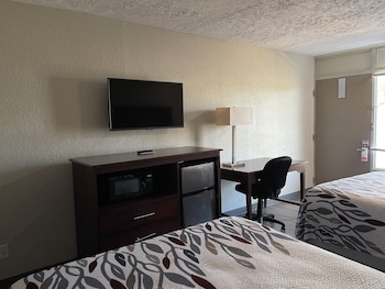 Deluxe Room, 2 Queen Beds, Non Smoking