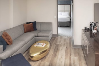 Junior Suite, 1 King Bed with Sofa Bed, Separate Living Area, Shower only
