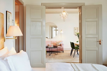 Executive Sea View Suite