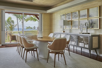 Alexander Suite