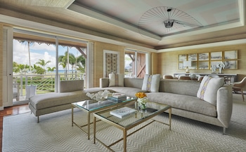 Alexander Suite