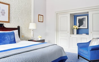 Premium Room, 1 King Bed, Club Lounge Access
