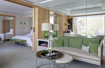 Suite (Mayfair)