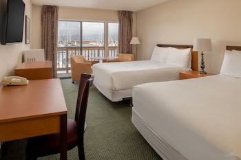 Two Queen with Marina View and Balcony- No Pets