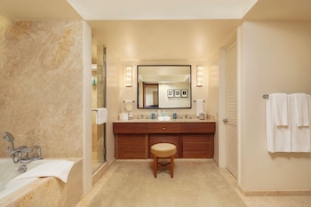 Executive Luxury Suite