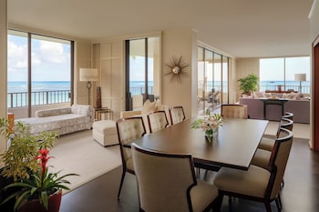 Halekulani Suite