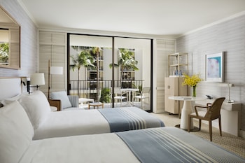 Room, 2 Twin Beds, Partial Ocean View (Twins)