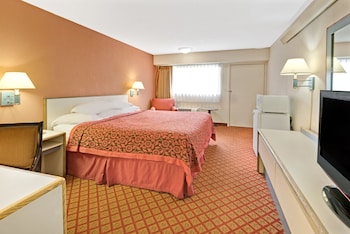 Standard Room, 1 King Bed
