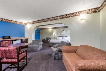 Luxury Suite, 1 King Bed, Non Smoking