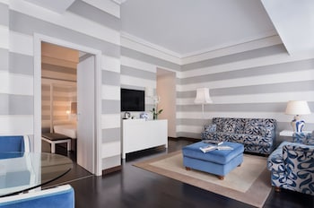 Signature Suite