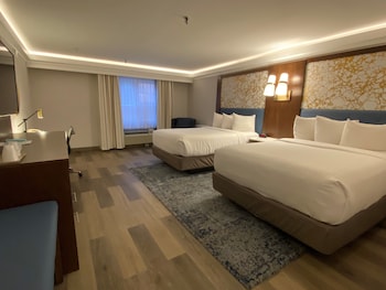Standard Room, 2 Queen Beds, Non Smoking, Refrigerator & Microwave