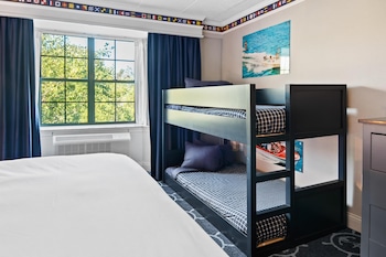 Family Room, Multiple Beds, Non Smoking