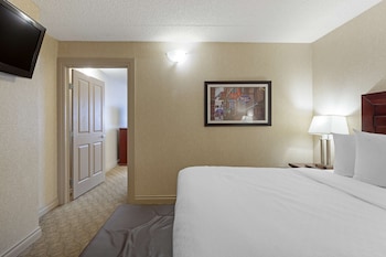 Suite, 1 Queen Bed, Non Smoking, Jetted Tub