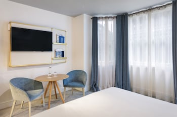 Room (Cosy)
