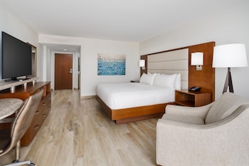 Room, 1 King Bed, Balcony (Gulf View)