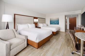 Room, 2 Queen Beds, Balcony (Gulf View)