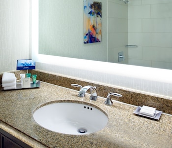 Room, 2 Double Beds, Accessible, Bathtub