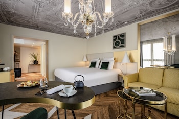 Junior Suite, 1 King Bed