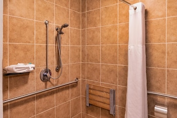 Room, 2 Queen Beds, Mobility Accessible, Non Smoking (Roll-in Shower)