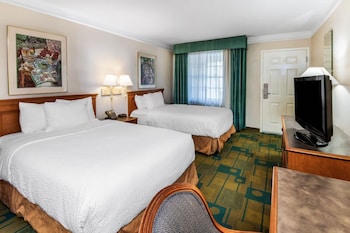 Room, 2 Queen Beds, Non Smoking