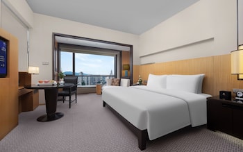 Yatai Tower Deluxe Lake View Room