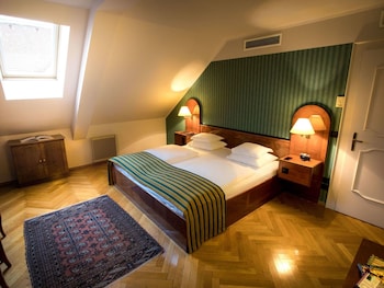 Family Suite, Multiple Beds, Mezzanine (Quite)