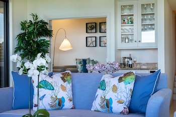 Condo, 3 Bedrooms, Oceanfront (F112)