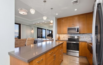 Condo, Beach View (F207)