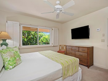 Condo, 2 Bedrooms, Oceanfront (F305)
