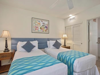 Condo, 2 Bedrooms, Oceanfront (F305)
