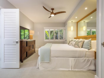 Condo, 2 Bedrooms, Oceanfront (F306)