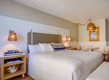 Room, 1 King Bed with Sofa bed, City View