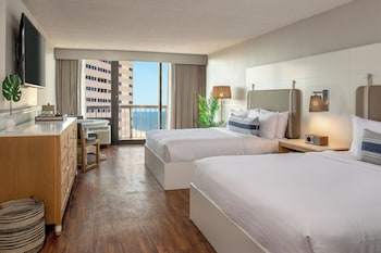 Room, 2 Queen Beds, Non Smoking (Mobility/Hearing Accessible, Tub)