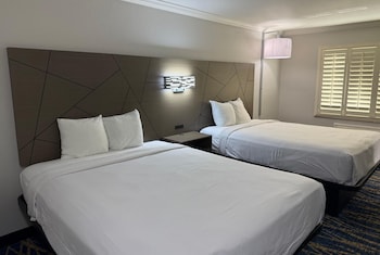 Studio Suite, 2 Queen Beds, Non Smoking