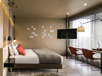 Suite, 1 King Bed