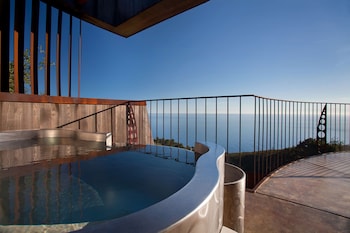 Upper Pacific Suite