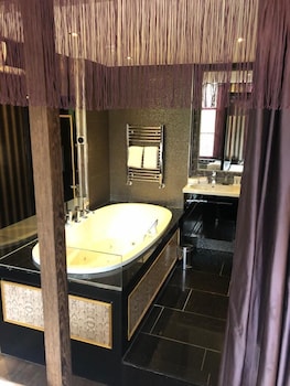 Deluxe Room, Jetted Tub, Canal View (Special)