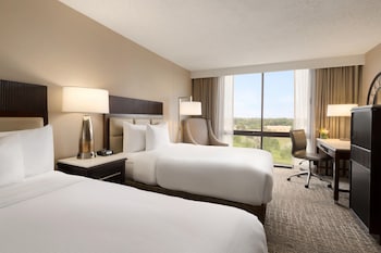 Executive Room, 2 Double Beds, Mobility Accessible, Bathtub
