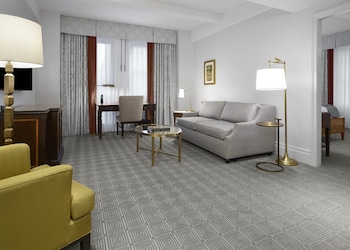 Premium Suite