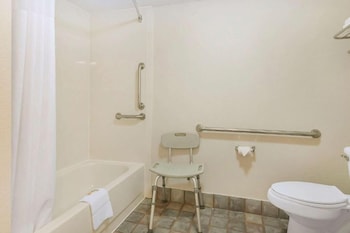 Standard Room, 2 Queen Beds, Non Smoking