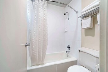 Suite, 2 Queen Beds, Non Smoking, Balcony (with Sofabed)
