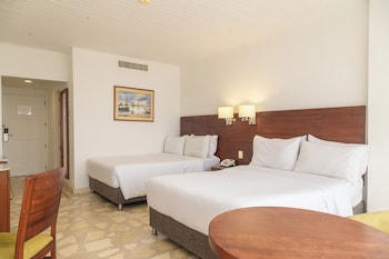 Room, 2 Double Beds (City or Courtyard View)