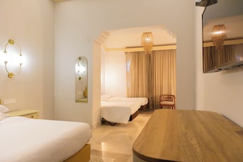 Room, Multiple Beds, Non Smoking