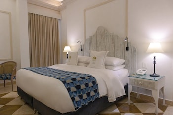 1 King Bed, Premium Room